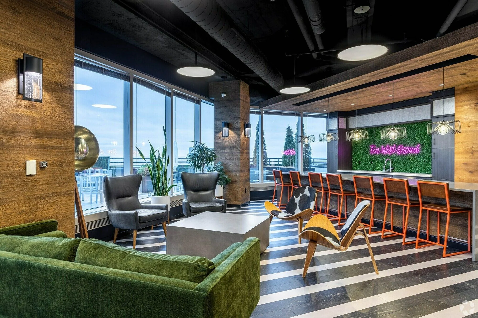 One Columbus — Lease in Columbus, OH, photo 4 of 6