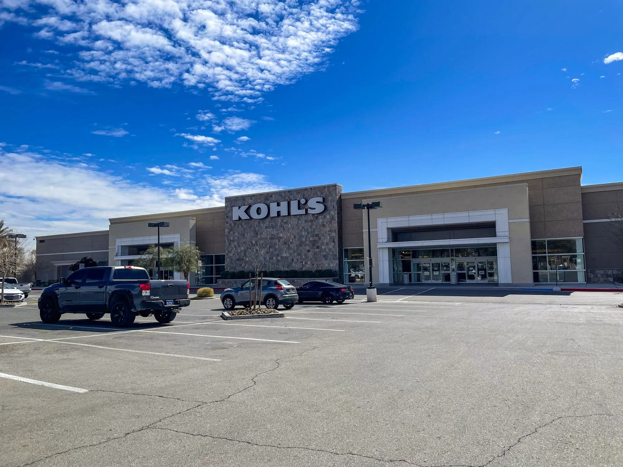 Deer Springs Crossing — Lease in North Las Vegas, NV, photo 2 of 8