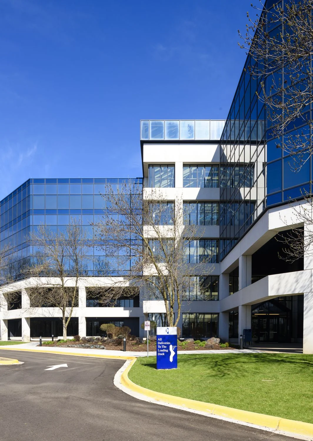 Atria Corporate Center — Lease in Plymouth, MN, photo 2 of 8