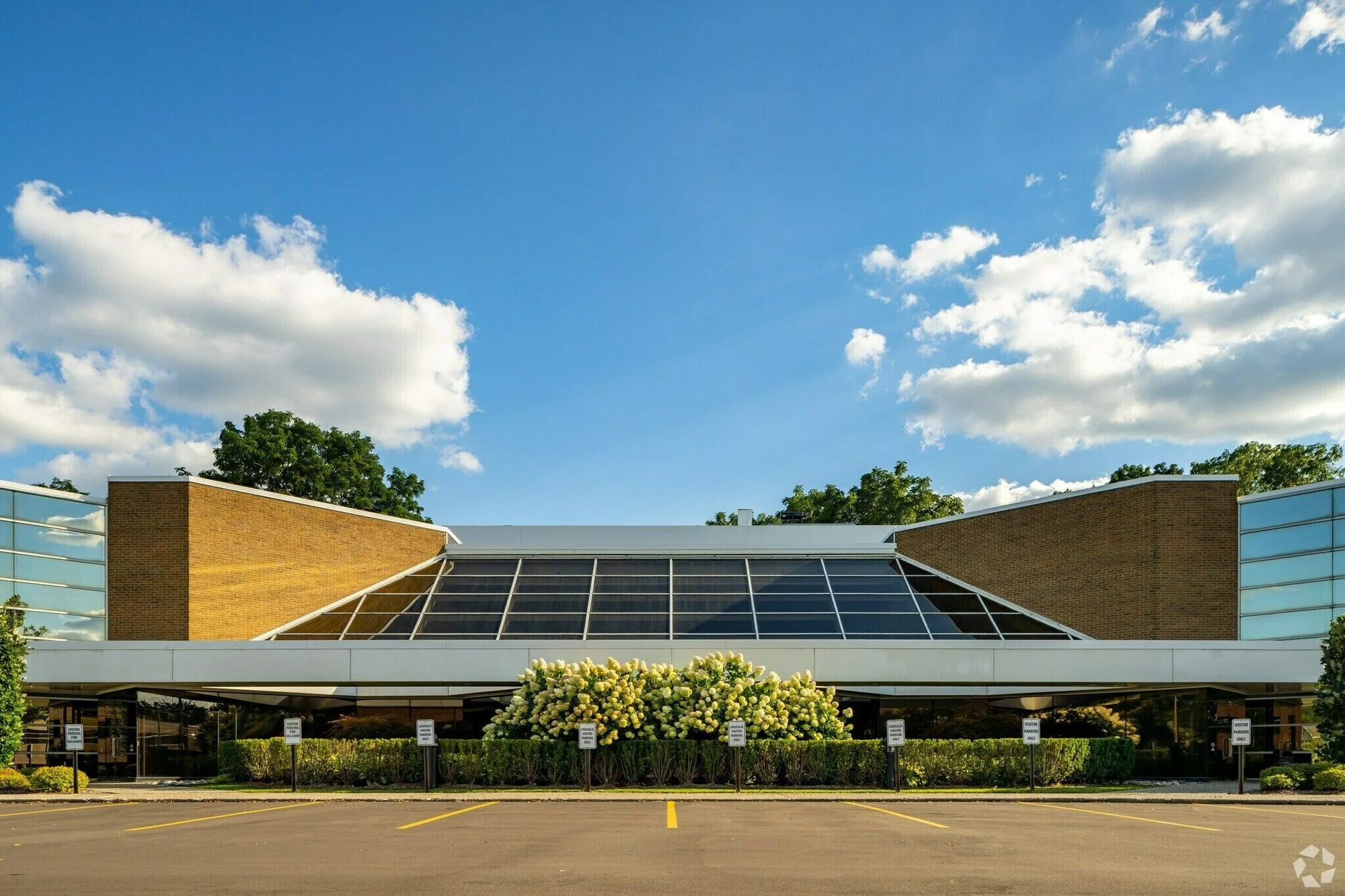 2600 S Telegraph Rd — Lease in Bloomfield Hills, MI, photo 2 of 2