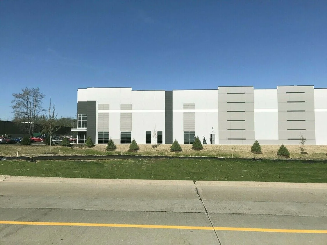 8045 Darrow Road — Lease in Twinsburg, OH, photo 1 of 1