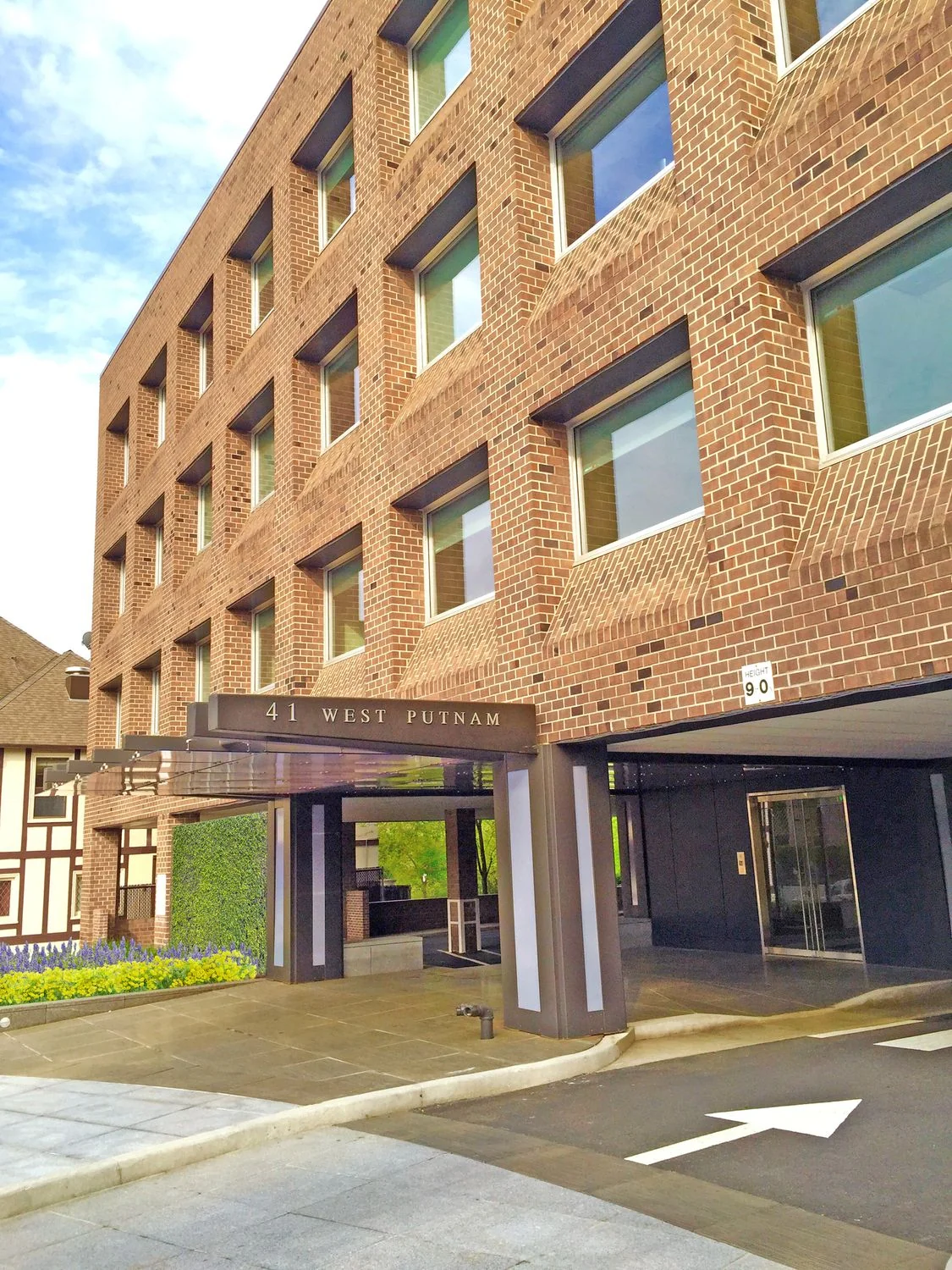 41 W Putnam Avenue — Lease in Greenwich, CT, photo 5 of 8