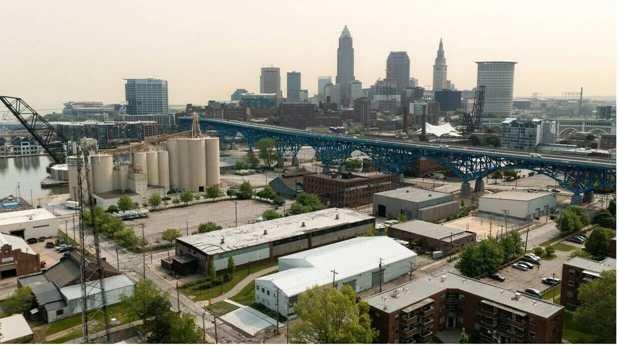 2424 Mulberry St — Lease in Cleveland, OH, photo 1 of 2