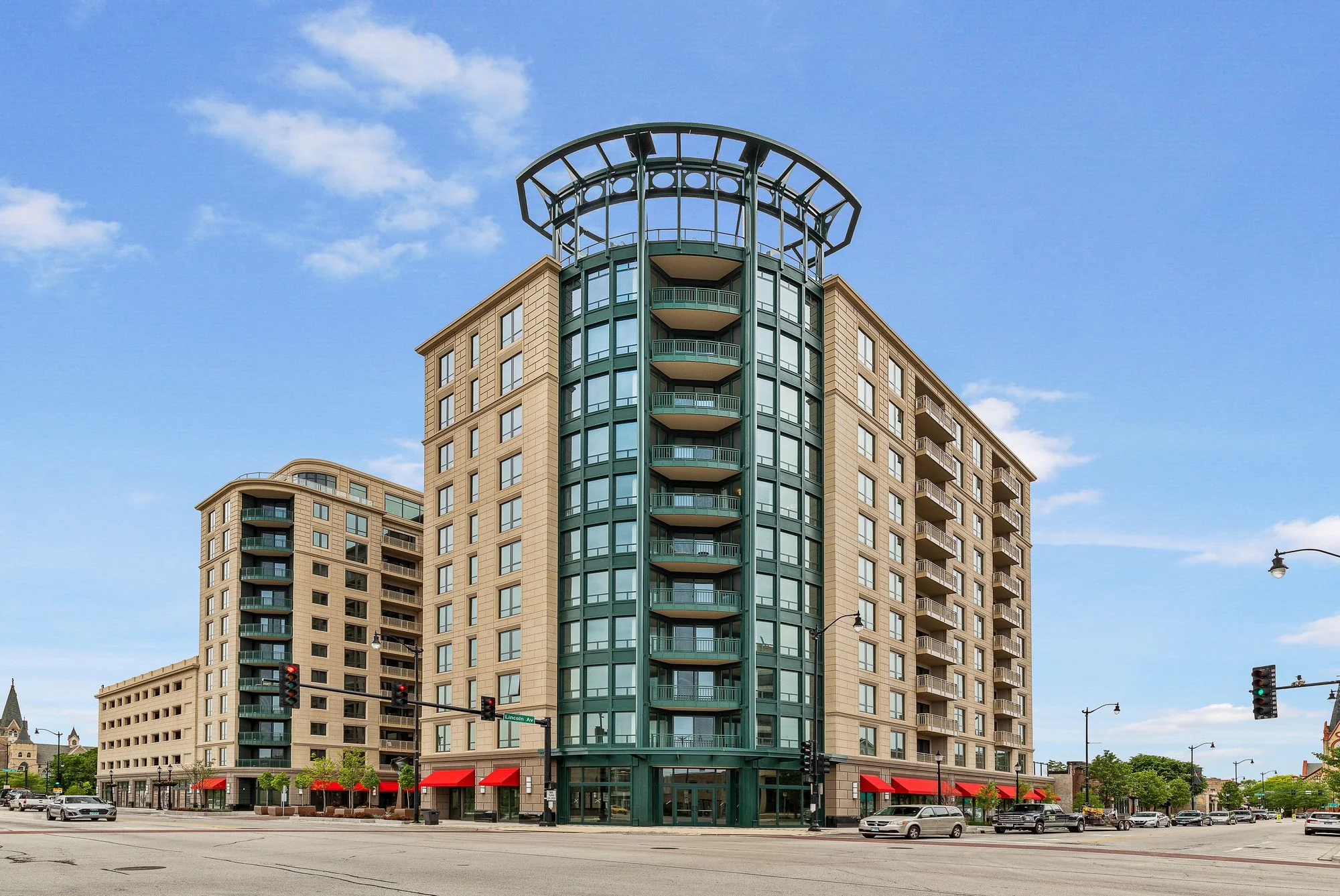 The Highpoint — Lease in Skokie, IL, photo 1 of 2