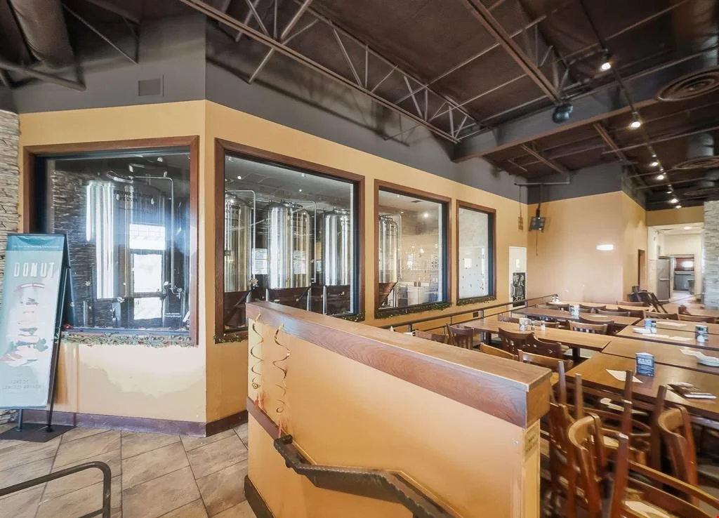 230 Conference Center Dr — Sale in East Peoria, IL, photo 5 of 8