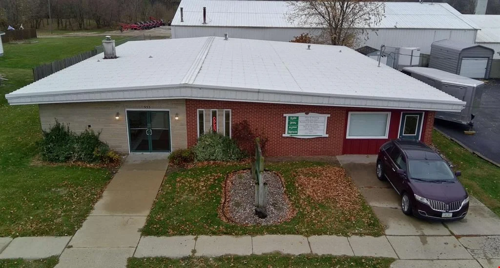 533 W Main St - office for sale in princeville, IL