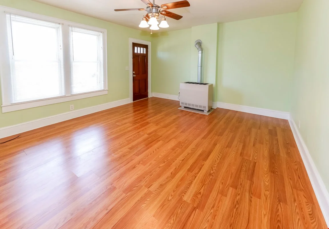 114 S Mitchell — Sale in Rutherfordton, NC, photo 4 of 8