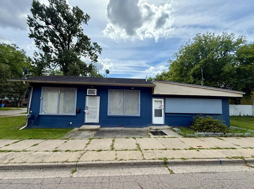 Neighborhood Commercial Building - retail for sale in lansing, MI