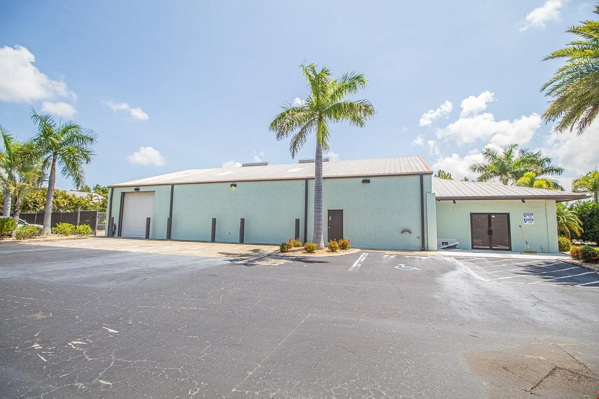 8270 Pascal Dr — Lease in Punta Gorda, FL, photo 7 of 8