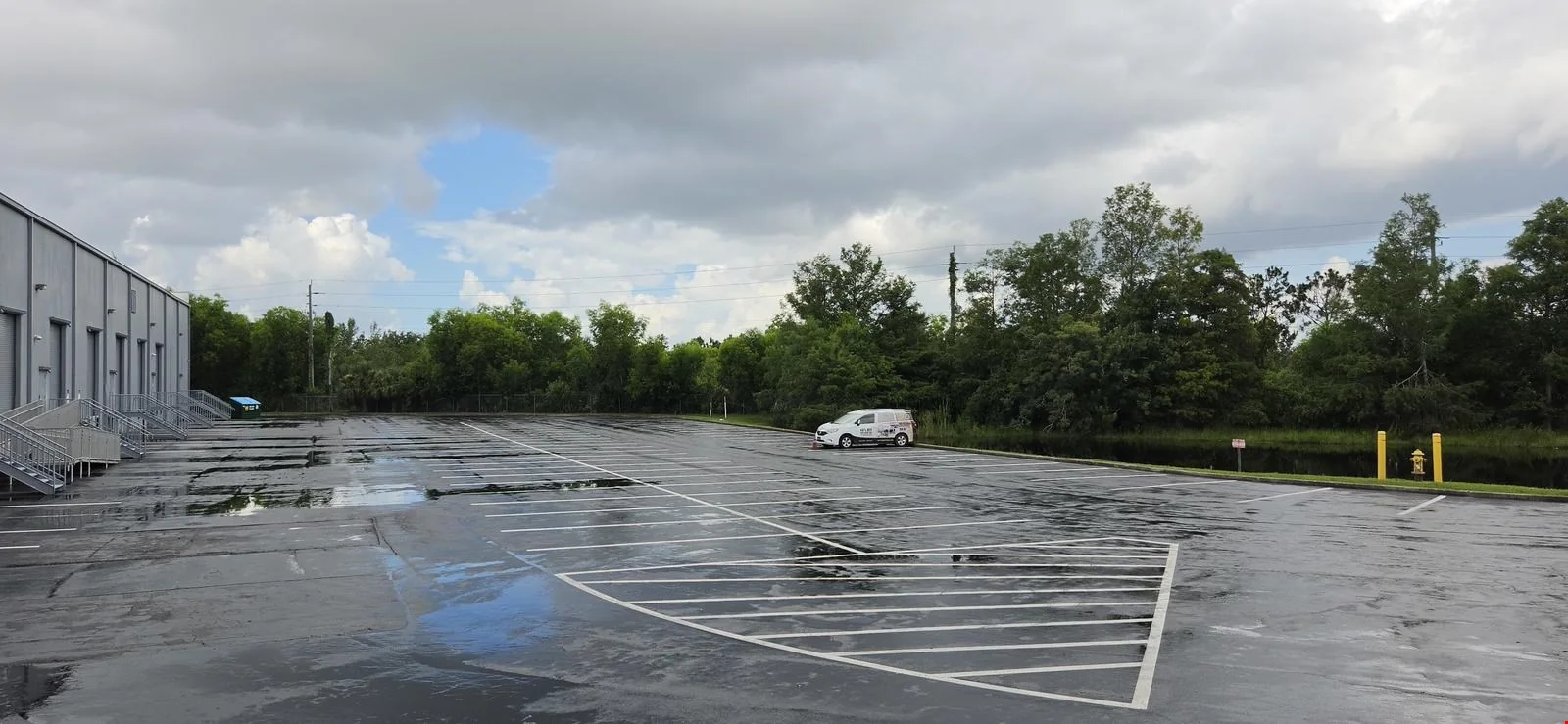 Office/Warehouse Space For Lease — Lease in Fort Myers, FL, photo 6 of 8