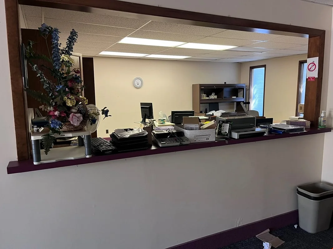 Office Building For Lease — Lease in Saginaw, MI, photo 8 of 8