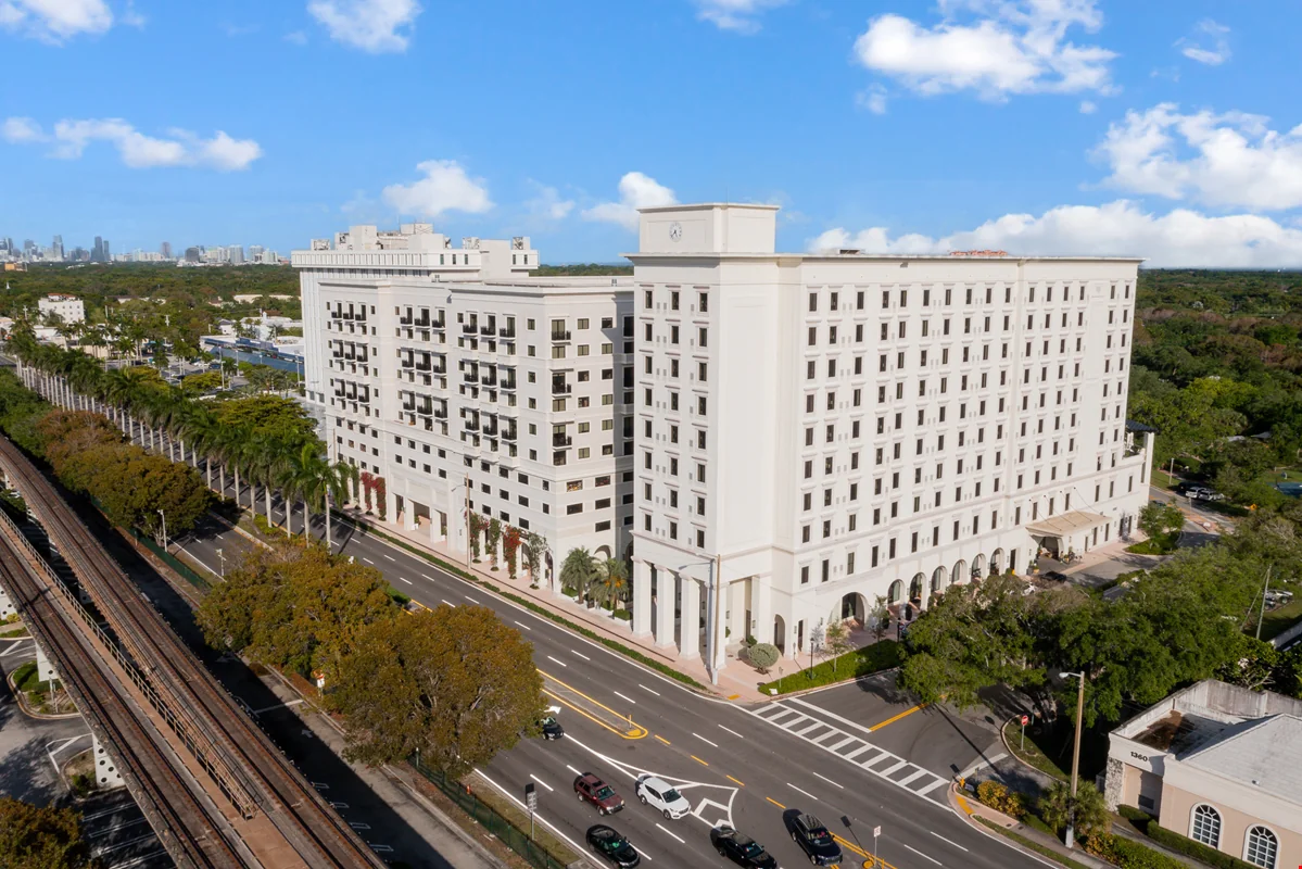 CORAL GABLES WELLNESS & AESTHETIC FACILITY — Lease in Coral Gables, FL, photo 5 of 7