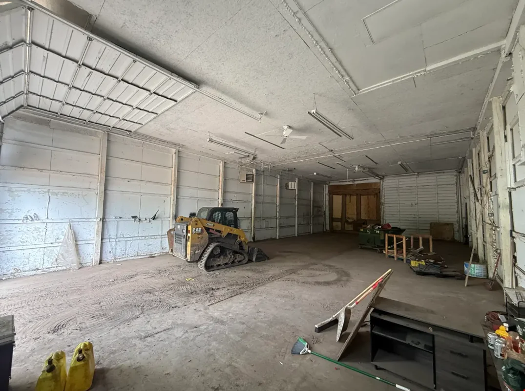 6690 Guinea Rd — Lease in Charlotte, MI, photo 8 of 8