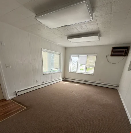 400 S. Waverly Rd. — Lease in Lansing, MI, photo 6 of 8