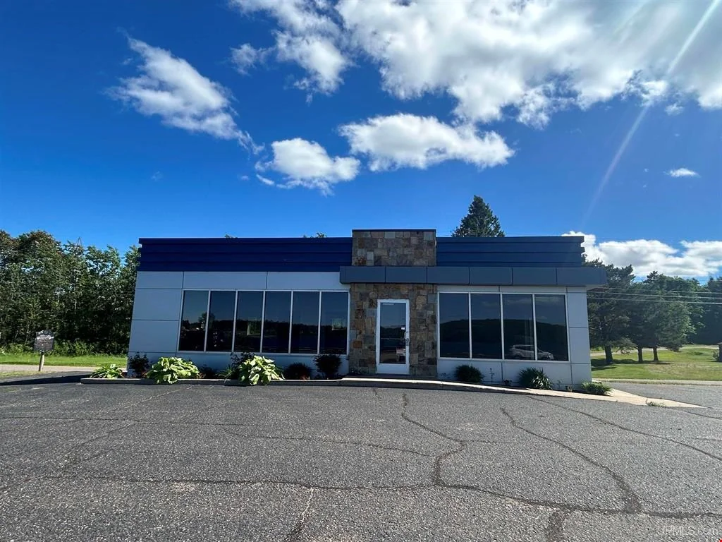 109 W US41 - office for sale in negaunee, MI