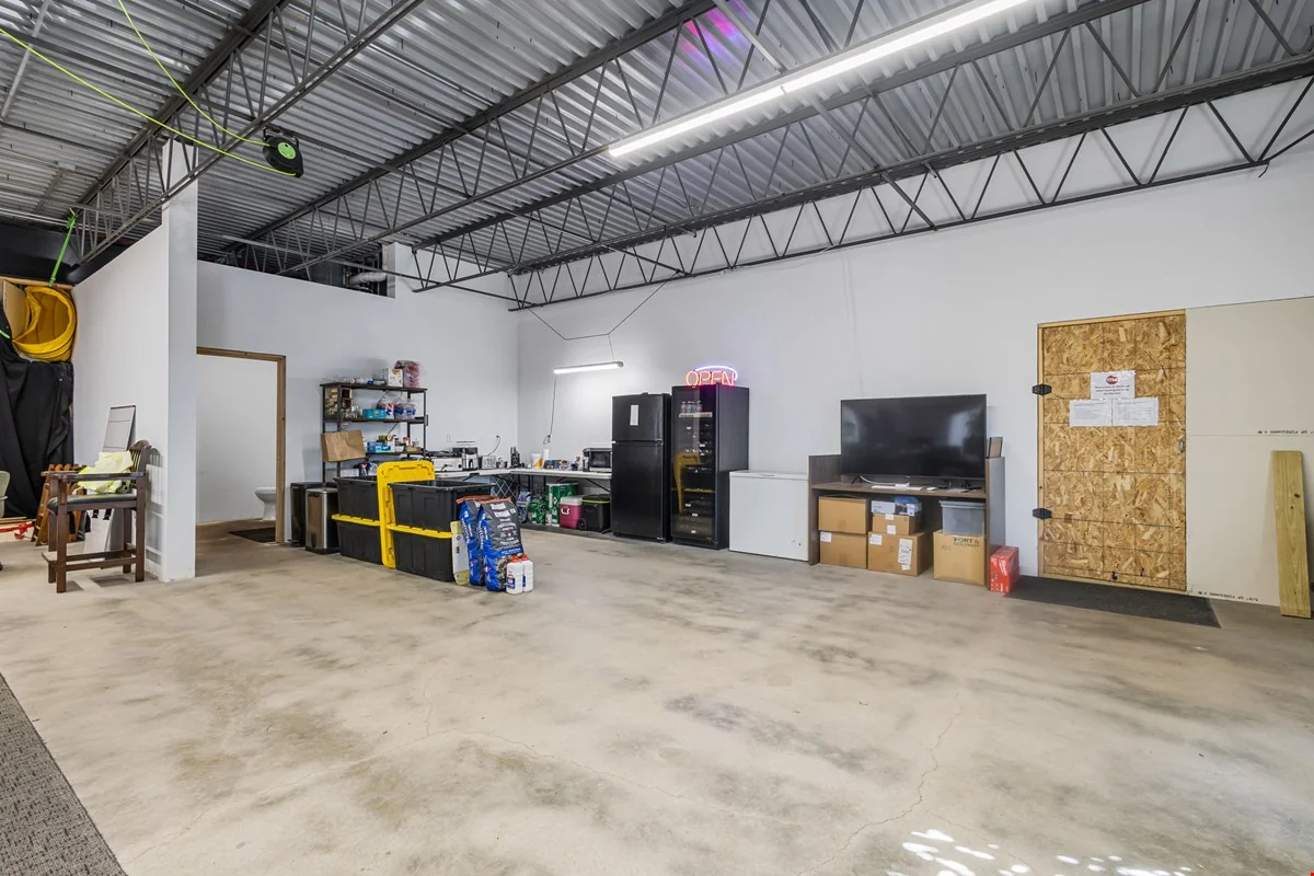 Madison Industrial/Flex Opportunity — Lease in Madison, WI, photo 4 of 8