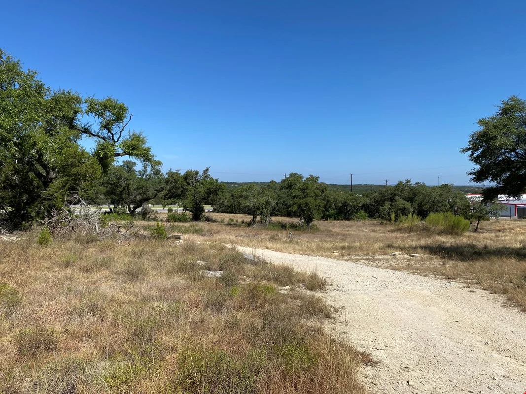 5 Acres - 5324 US Hwy 281 N — Lease in Spring Branch, TX, photo 1 of 8