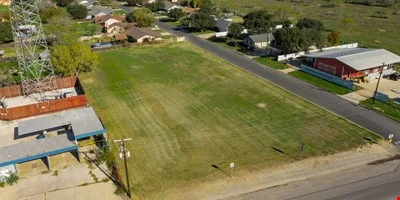 509 S Storts St. - other for sale in poth, TX