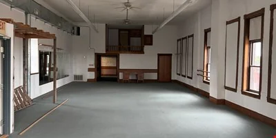 202 South Broadway Avenue — Sale in Albert Lea, MN, photo 5 of 8