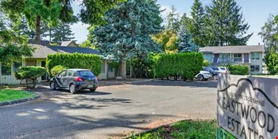 Eastwood Estates - 19109-19123 SE Yamhill St — Sale in Portland, OR, photo 5 of 8
