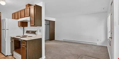 Eastwood Estates - 19109-19123 SE Yamhill St — Sale in Portland, OR, photo 6 of 8