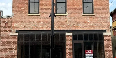 170 S Madison Ave Retail & Office Opportunity — Sale in Greenwood, IN, photo 3 of 4