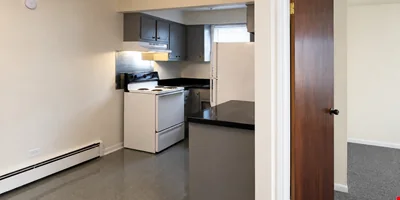 1049 - 1025 W Vermont St — Sale in Calumet Park, IL, photo 2 of 8