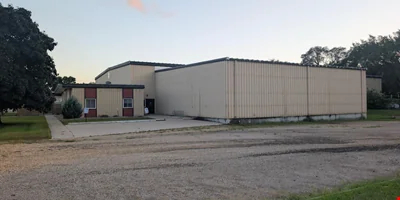 Warehouse/Cultivation Facility — Sale in North Mankato, MN, photo 2 of 8