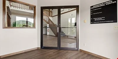 2 Executive Suites — Lease in Chattanooga, TN, photo 4 of 8