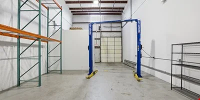Class B 2,929sf Industrial Flex Condominium for Lease… — Lease in Newburyport, MA, photo 4 of 8