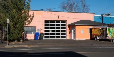 2319 NE Glisan Street, Portland, OR 97232