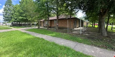 Office Building with Tenant — Sale in Baton Rouge, LA, photo 2 of 8