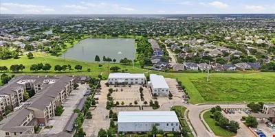 2880 Broadway Bend Dr - office for sale in pearland, TX