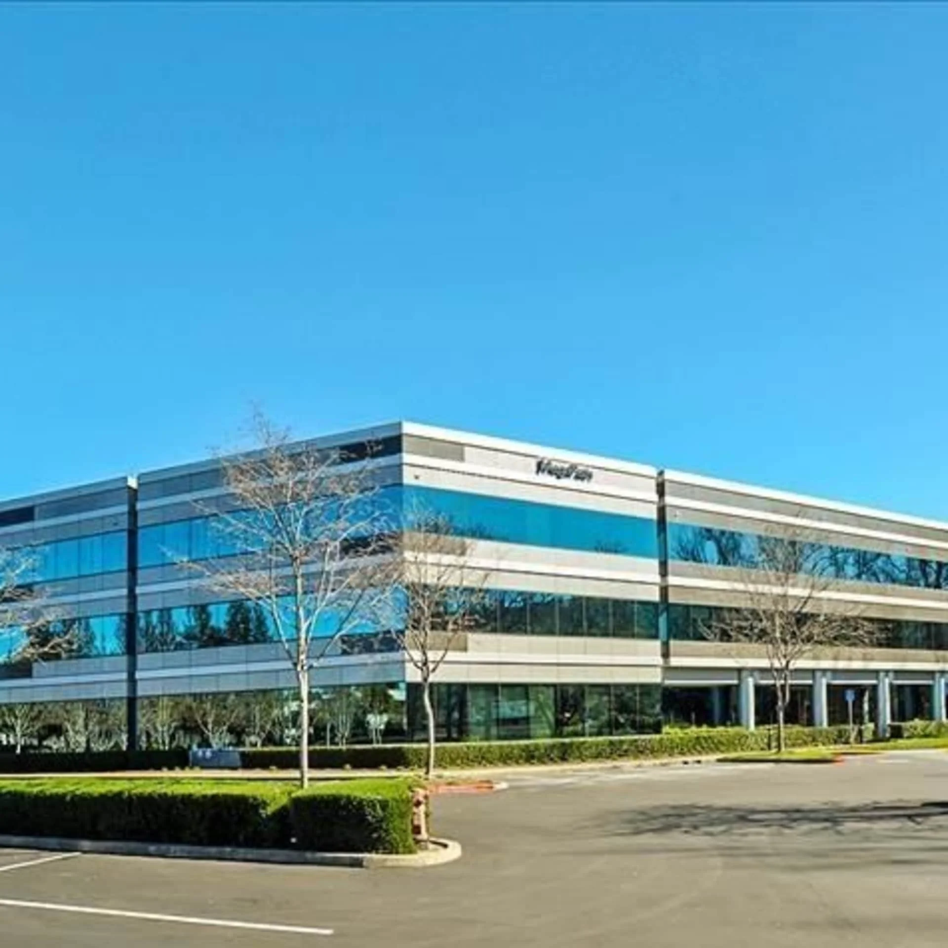 Bernal Corporate Plaza II — Lease in Pleasanton, CA, photo 3 of 4