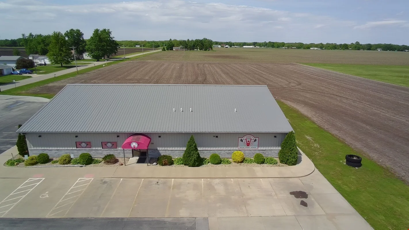 2011 E Chestnut St - office for sale in canton, IL