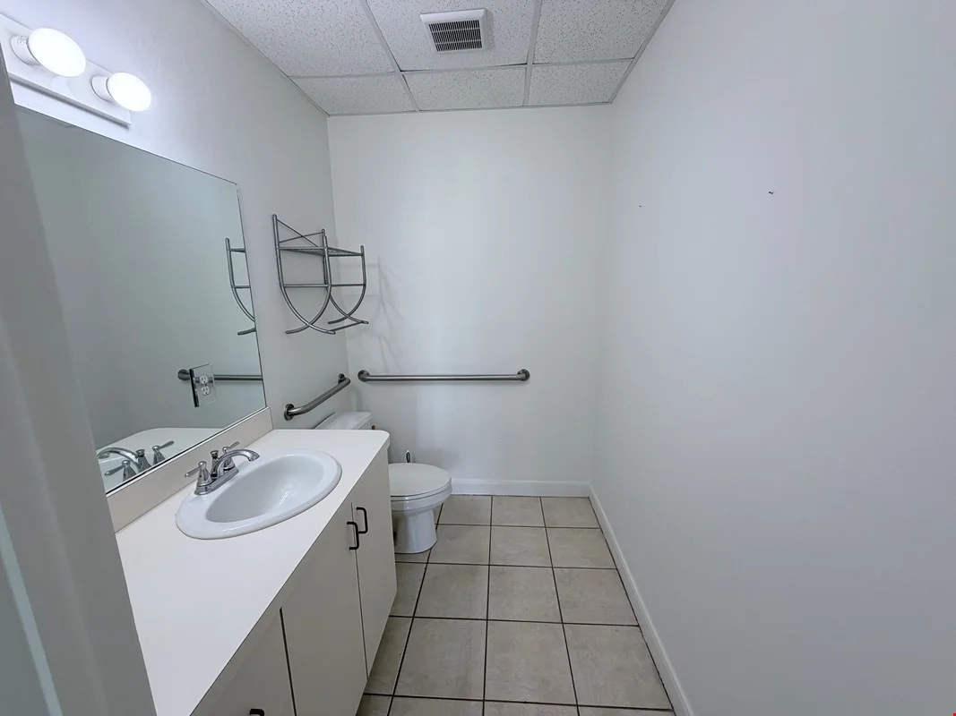 Unfinished Office Space For Lease — Lease in Fort Myers, FL, photo 6 of 8