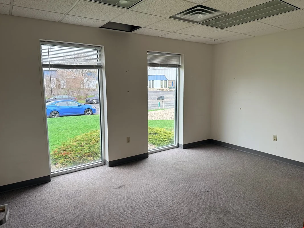 Warehouse & Office Space in Middleton - Eagle… — Lease in Middleton, WI, photo 3 of 8