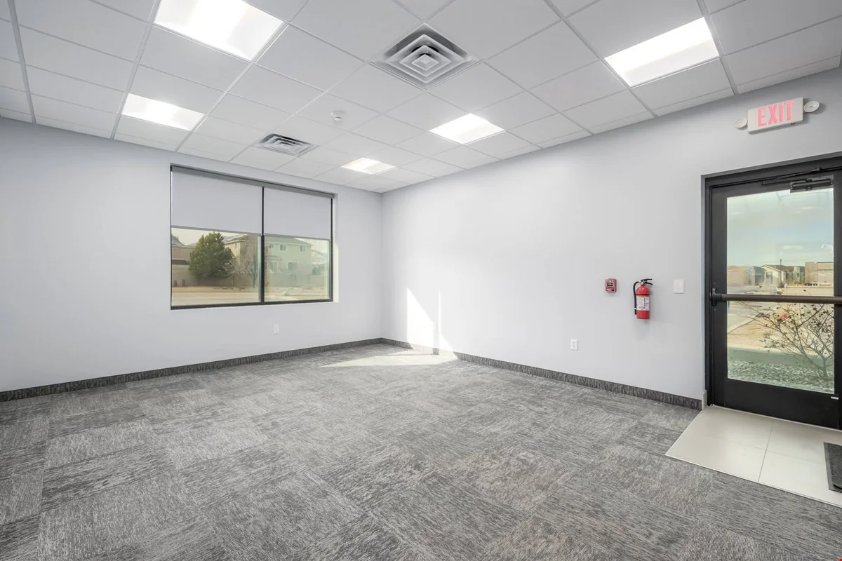 9489 S 6400 W, West Jordan, UT 84081 — Lease in West Jordan, UT, photo 4 of 8