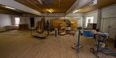 10 West Mravlag Place, Elizabeth — Sale in Elizabeth, NJ, photo 5 of 8