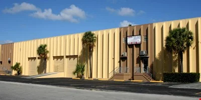 ±5,000 | Dock-High Door | Medley - industrial for sale in medley, FL