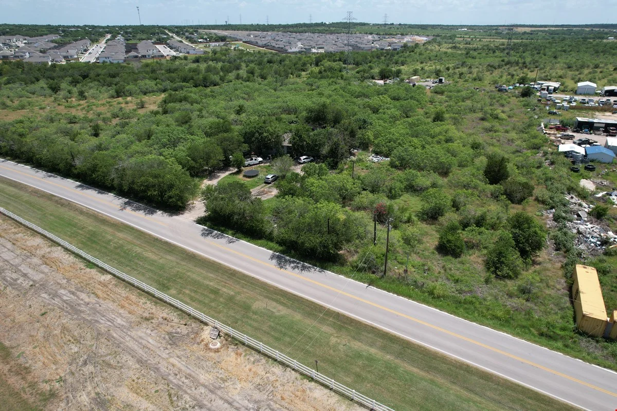 6409 Old Lockhart Road — Sale in Buda, TX, photo 7 of 8