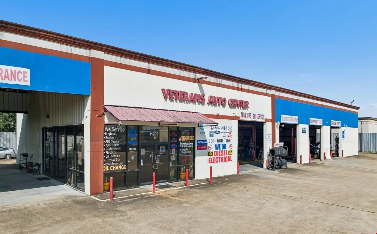 9,400 SF collision hub built to scale your throughput… — Sale in Houston, TX, photo 8 of 8