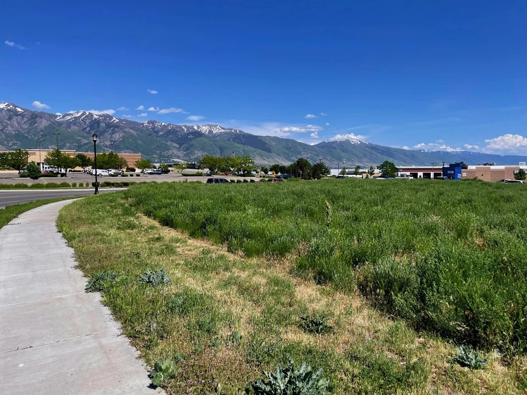1366 N Main St — Sale in Layton, UT, photo 5 of 8