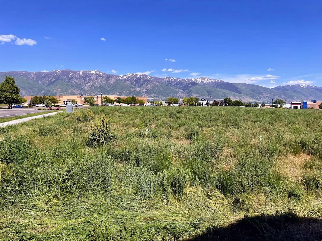 1366 N Main St — Sale in Layton, UT, photo 7 of 8