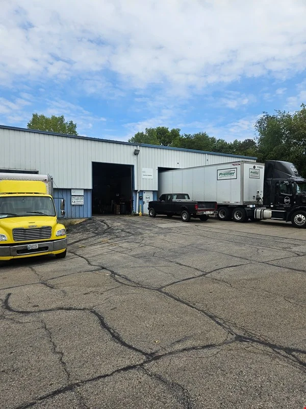 Office/Flex/Warehouse for Sale — Sale in Madison, WI, photo 5 of 6