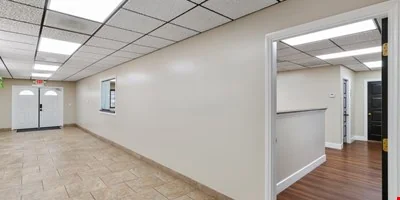 510 S 9th St — Sale in Las Vegas, NV, photo 2 of 8