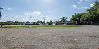 983 W Sunset Ave — Sale in Springdale, AR, photo 7 of 8