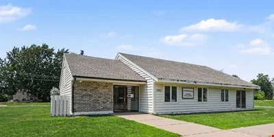 Rosemount Office Building with Excess Parking and… — Sale in Rosemount, MN, photo 1 of 8
