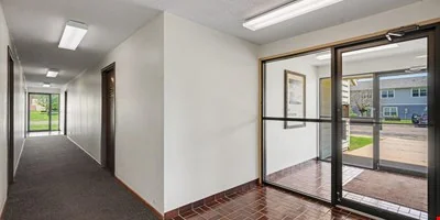 Rosemount Office Building with Excess Parking and… — Sale in Rosemount, MN, photo 3 of 8