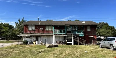 2602 East Crosstimbers Street, Houston, 77093 — Sale in Houston, TX, photo 2 of 8